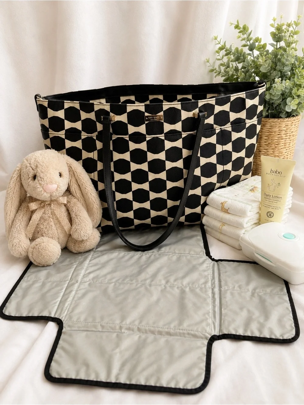 Kate Spade Bow Tile Francis Diaper Bag Geometric Tote Changing Pad